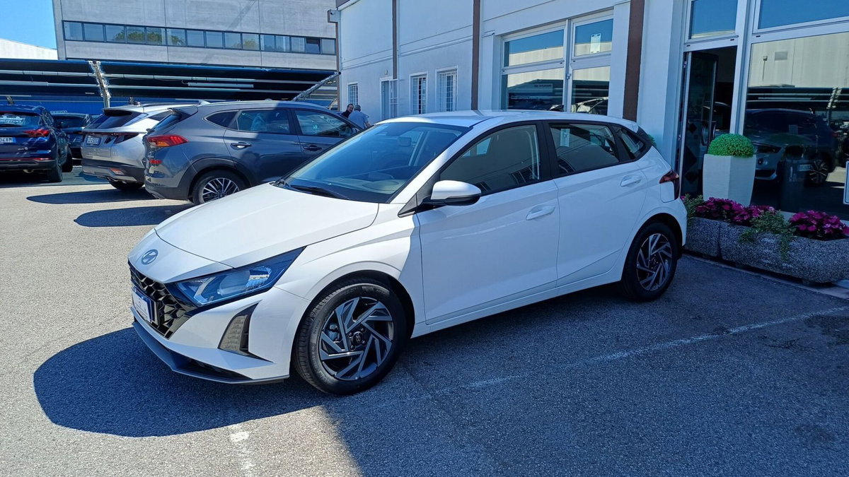 Hyundai i20 1.0 t-gdi Connectline 90cv dct