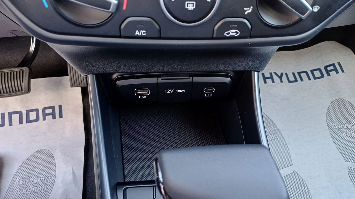 Hyundai i20 1.0 t-gdi Connectline 90cv dct (14)