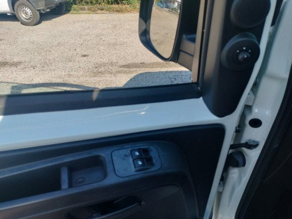 Fiat Fiorino Furgone cargo 1.3 mjt 95cv ecojet SX E6d-temp (9)