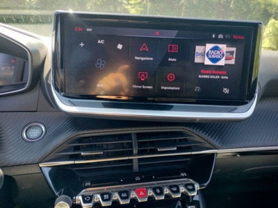 Peugeot 2008 1.2 turbo Allure 100cv (15)
