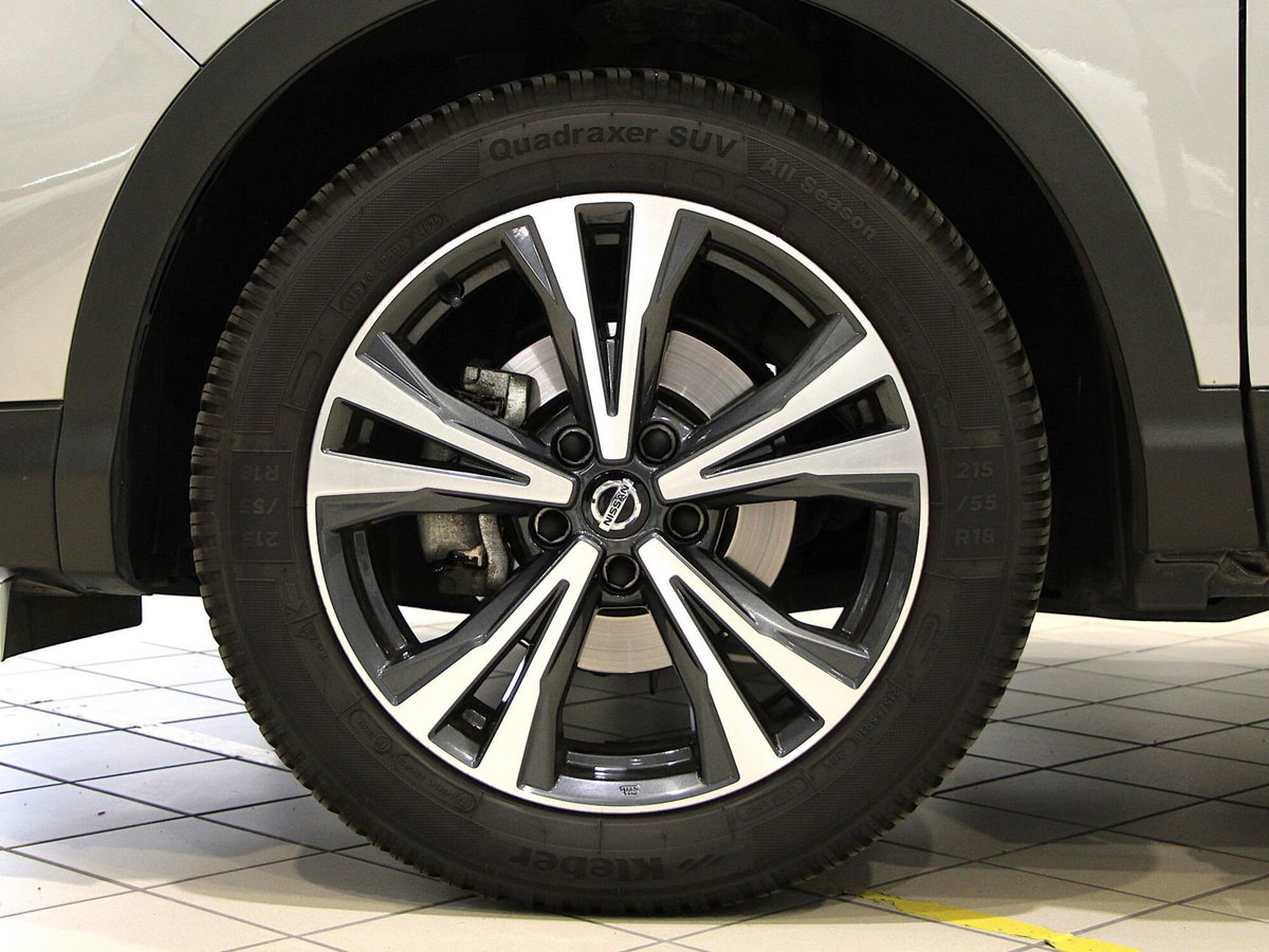 Nissan Qashqai 1.3 DIG-T 140 CV Business (15)