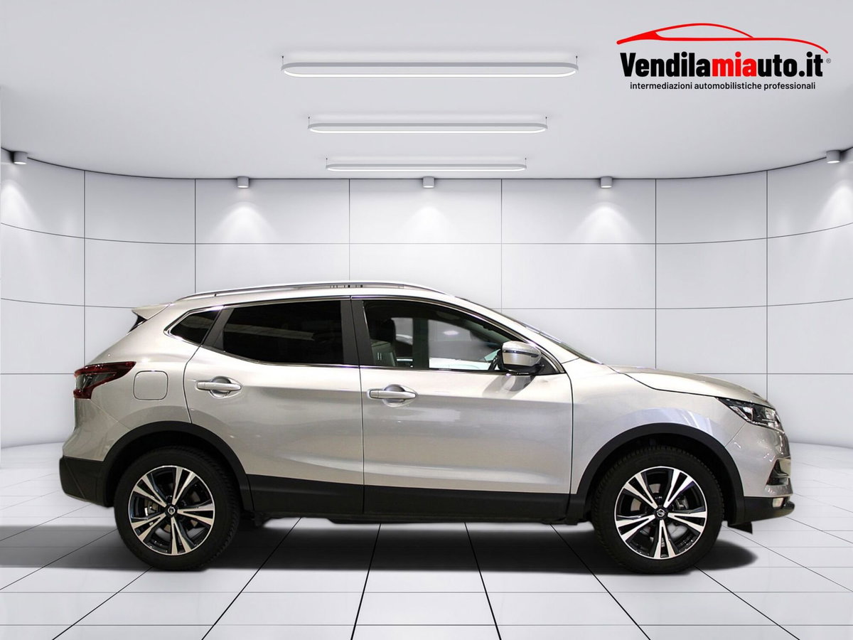 Nissan Qashqai 1.3 DIG-T 140 CV Business (4)