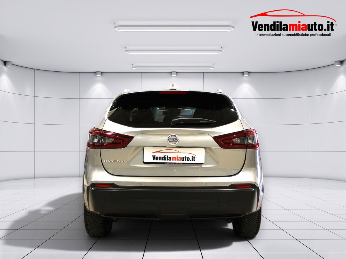 Nissan Qashqai 1.3 DIG-T 140 CV Business (6)