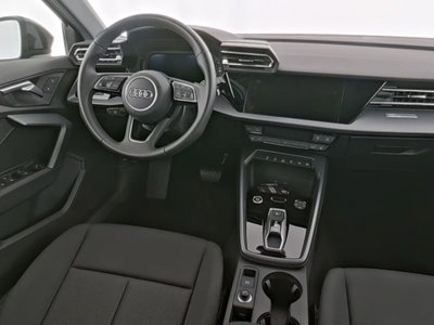 Audi A3 Sportback 35 TFSI S line edition (13)