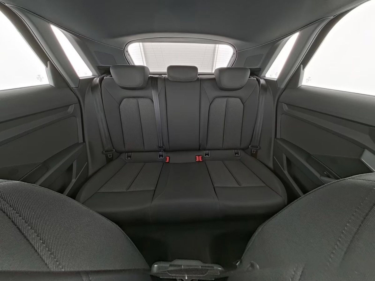 Audi A3 Sportback 35 TFSI S line edition (14)
