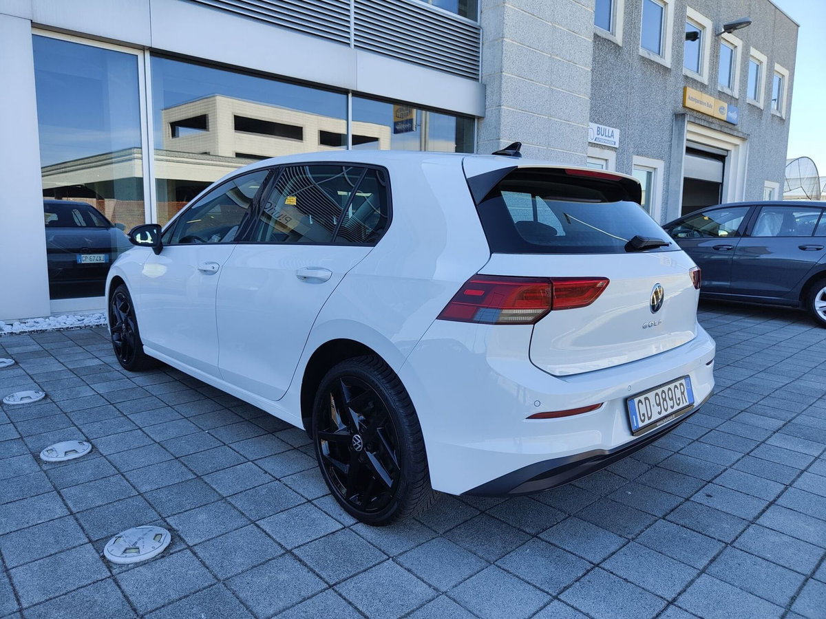 Volkswagen Golf 1.5 TGI DSG Style (6)