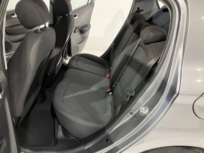 Hyundai i20 1.4 CRDi 5p. Sound Edition (12)