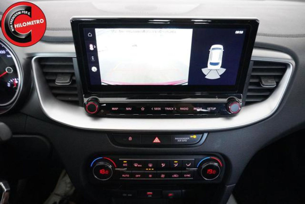 Kia Ceed Sport Wagon 1.6 CRDi 136 CV MHEV SW Business (15)