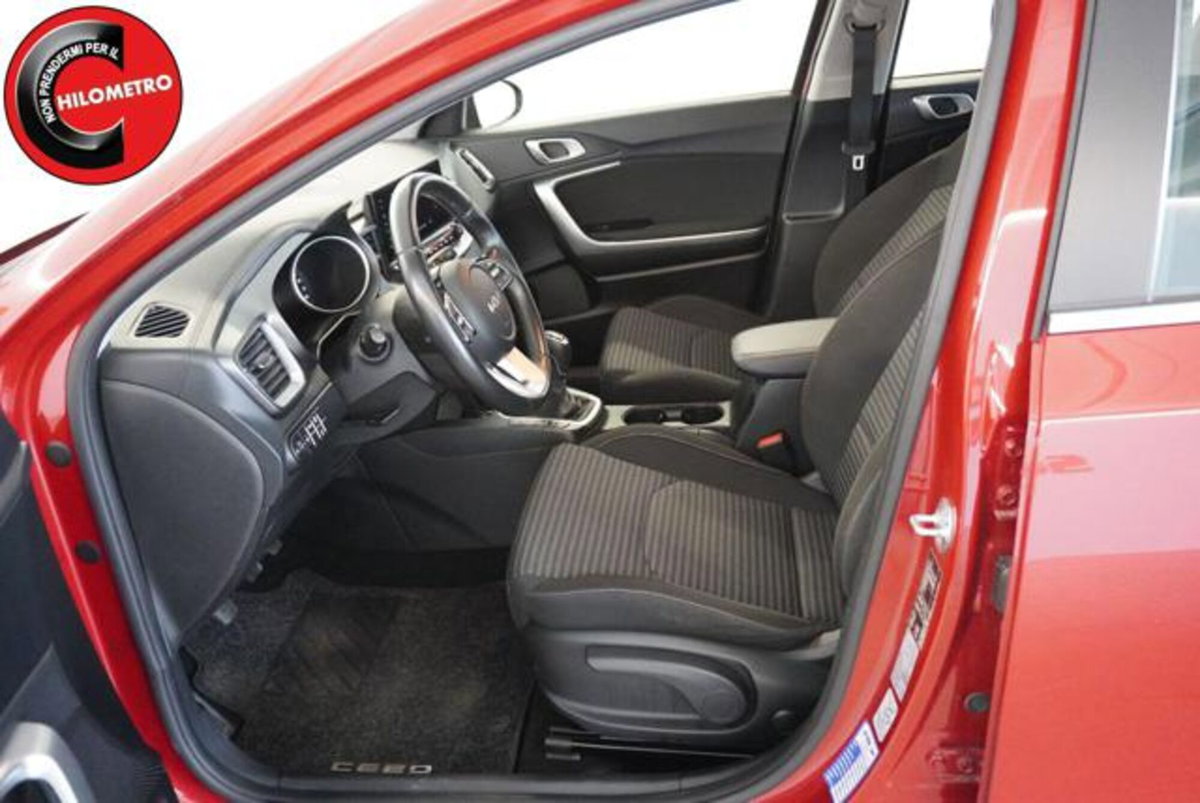 Kia Ceed Sport Wagon 1.6 CRDi 136 CV MHEV SW Business (8)