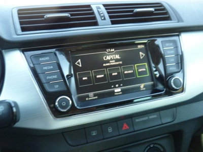 Skoda Fabia 1.0 MPI 75 CV Twin Color Design Edition Argento (16)