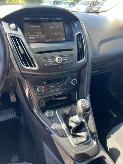 Ford Focus Station Wagon 1.5 TDCi 120 CV Start&Stop Powershift SW Titanium (11)