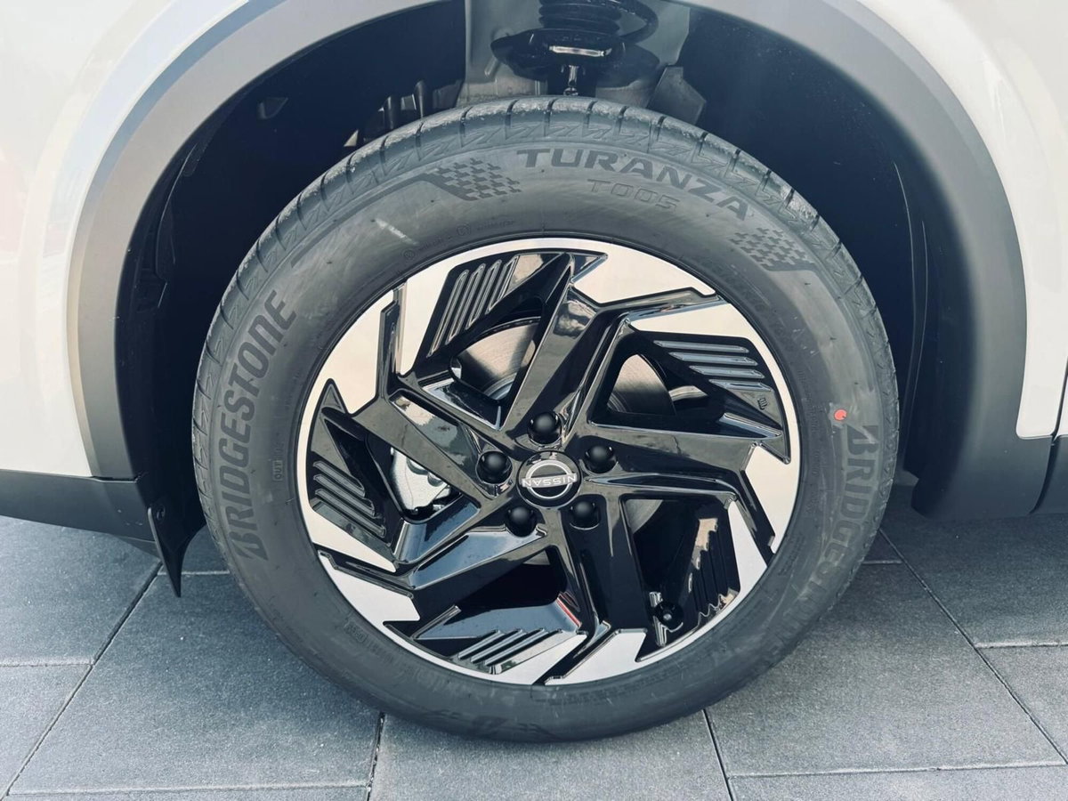 Nissan Qashqai 1.3 mhev N-Connecta 2wd 158cv (6)