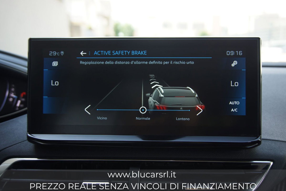 Peugeot 3008 BlueHDi 130 S&S EAT8 Allure Pack (17)