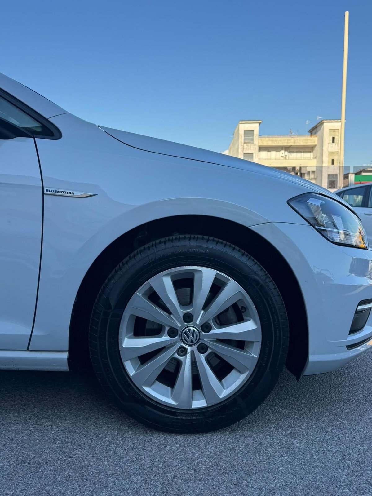 Volkswagen Golf 1.4 TGI 5p. Business BlueMotion (17)