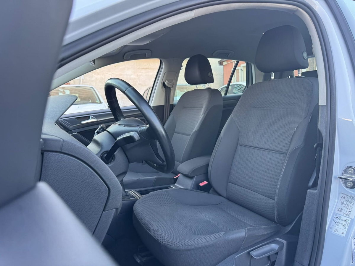 Volkswagen Golf 1.4 TGI 5p. Business BlueMotion (6)