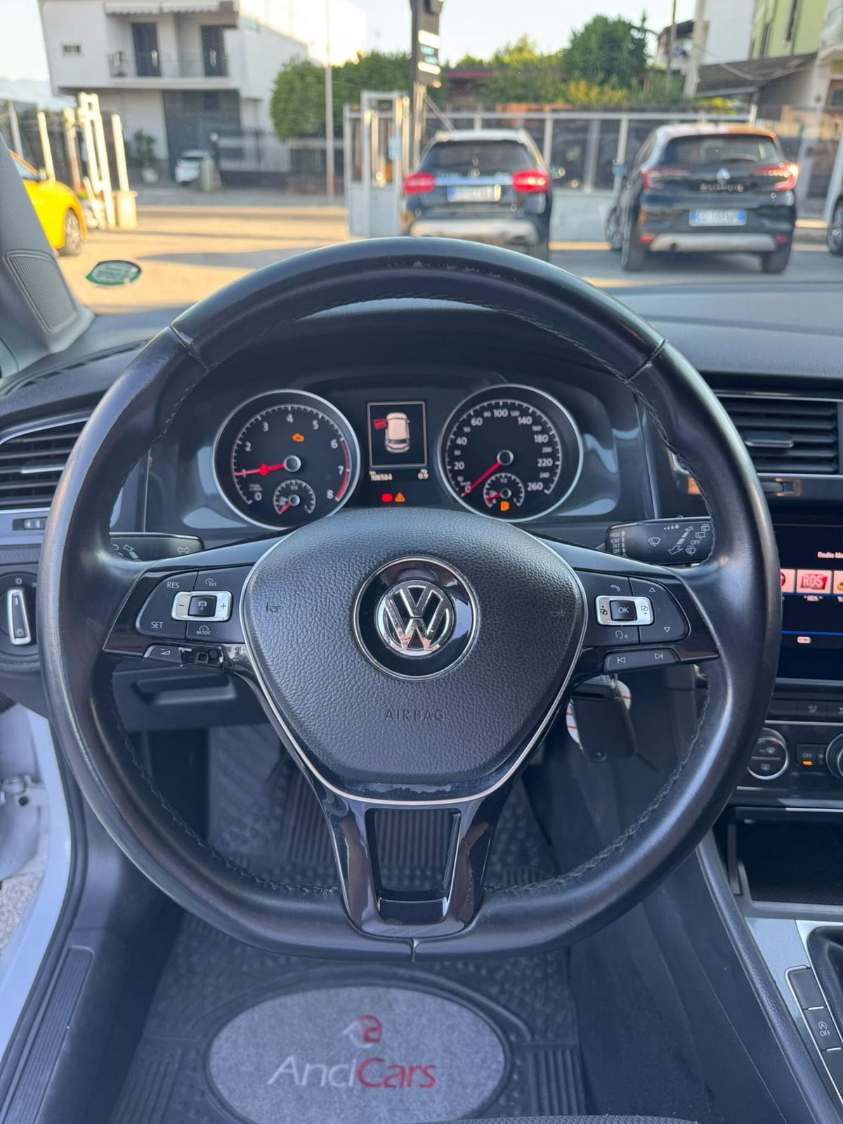 Volkswagen Golf 1.4 TGI 5p. Business BlueMotion (7)