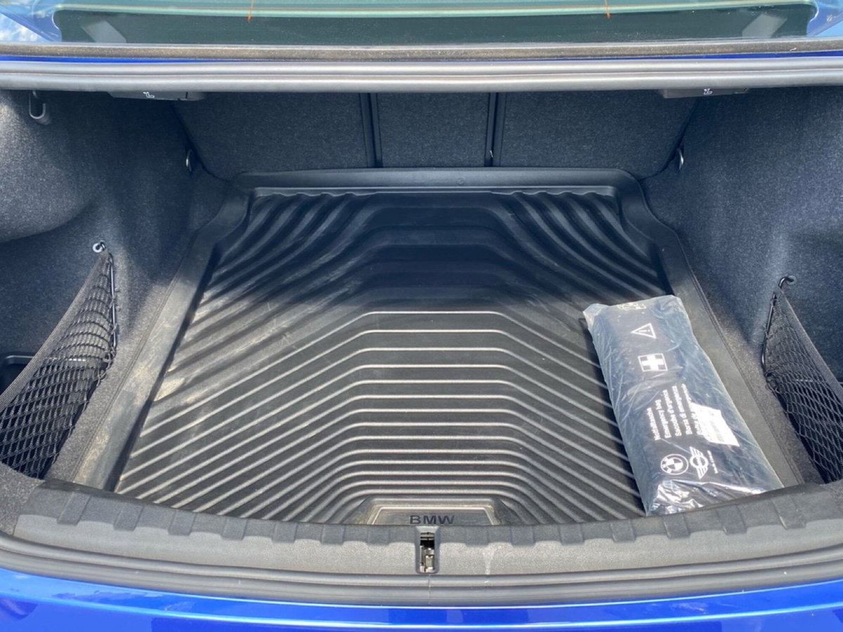 BMW Serie 3 330i Msport (12)