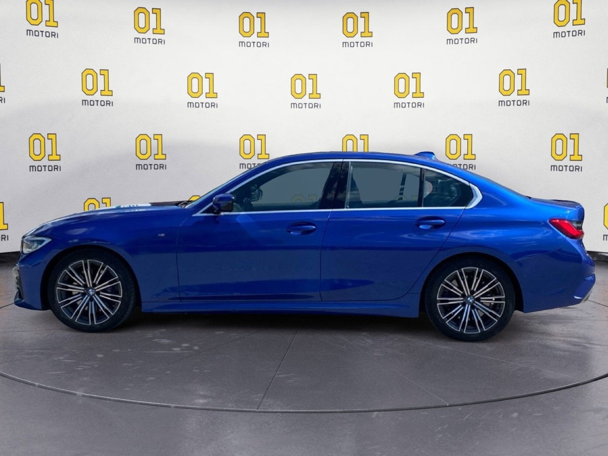 BMW Serie 3 330i Msport (2)