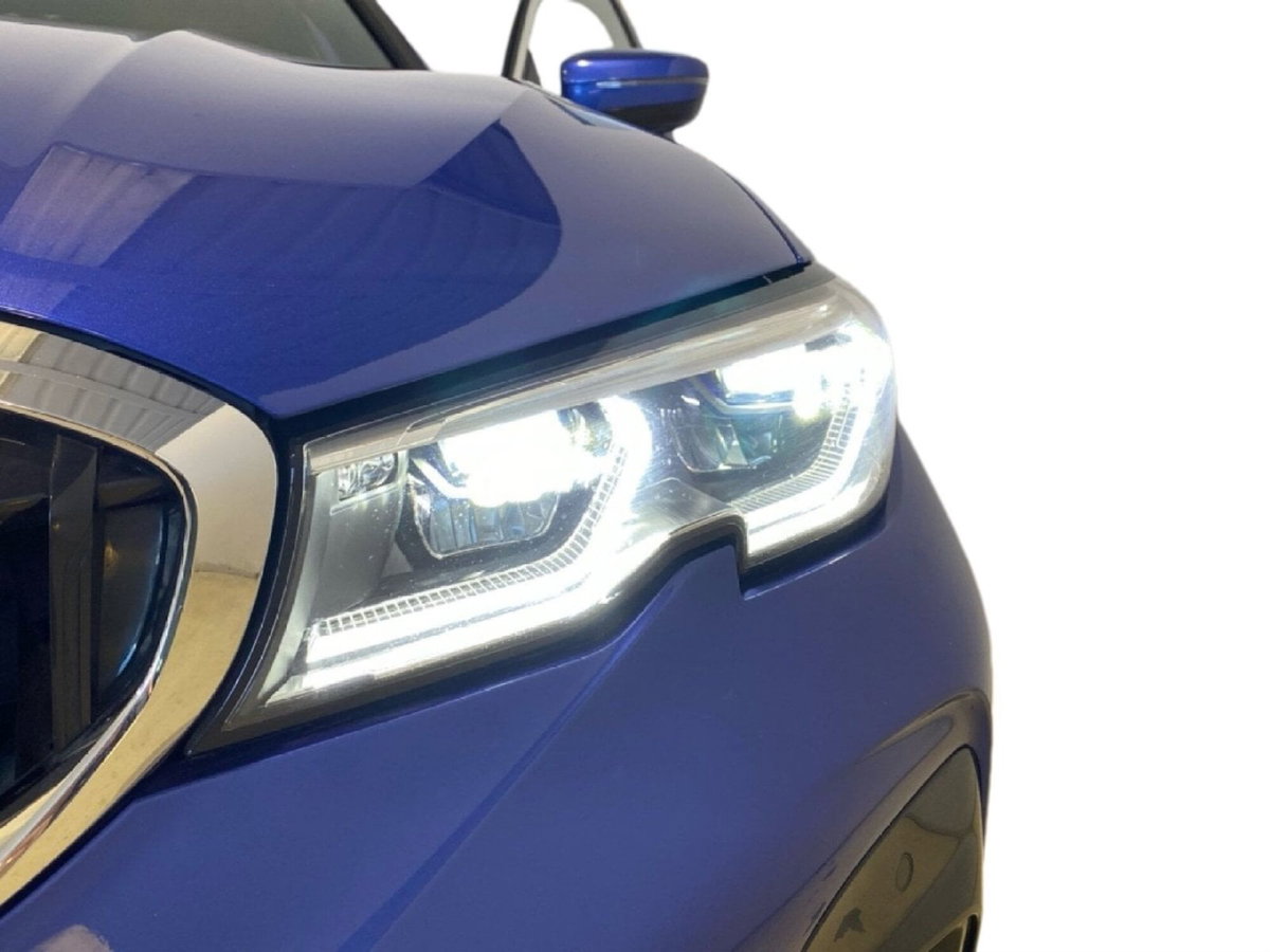 BMW Serie 3 330i Msport (9)