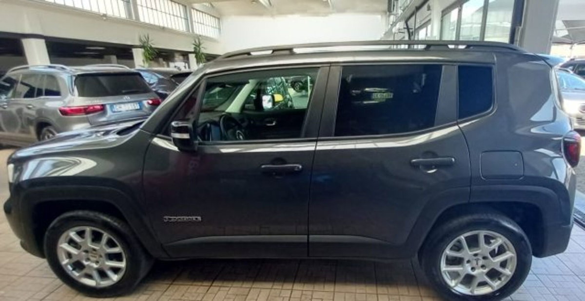 Jeep Renegade 1.3 T4 190CV PHEV 4xe AT6 Limited (4)