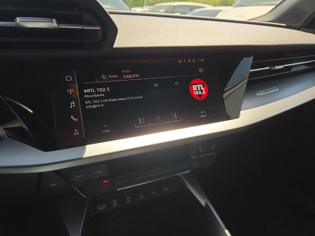 Audi A3 Sportback 35 TDI S tronic S line edition (13)