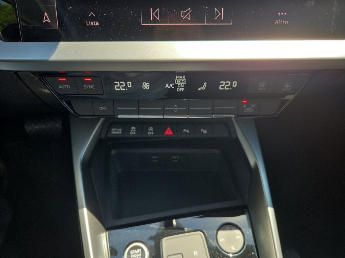 Audi A3 Sportback 35 TDI S tronic S line edition (14)
