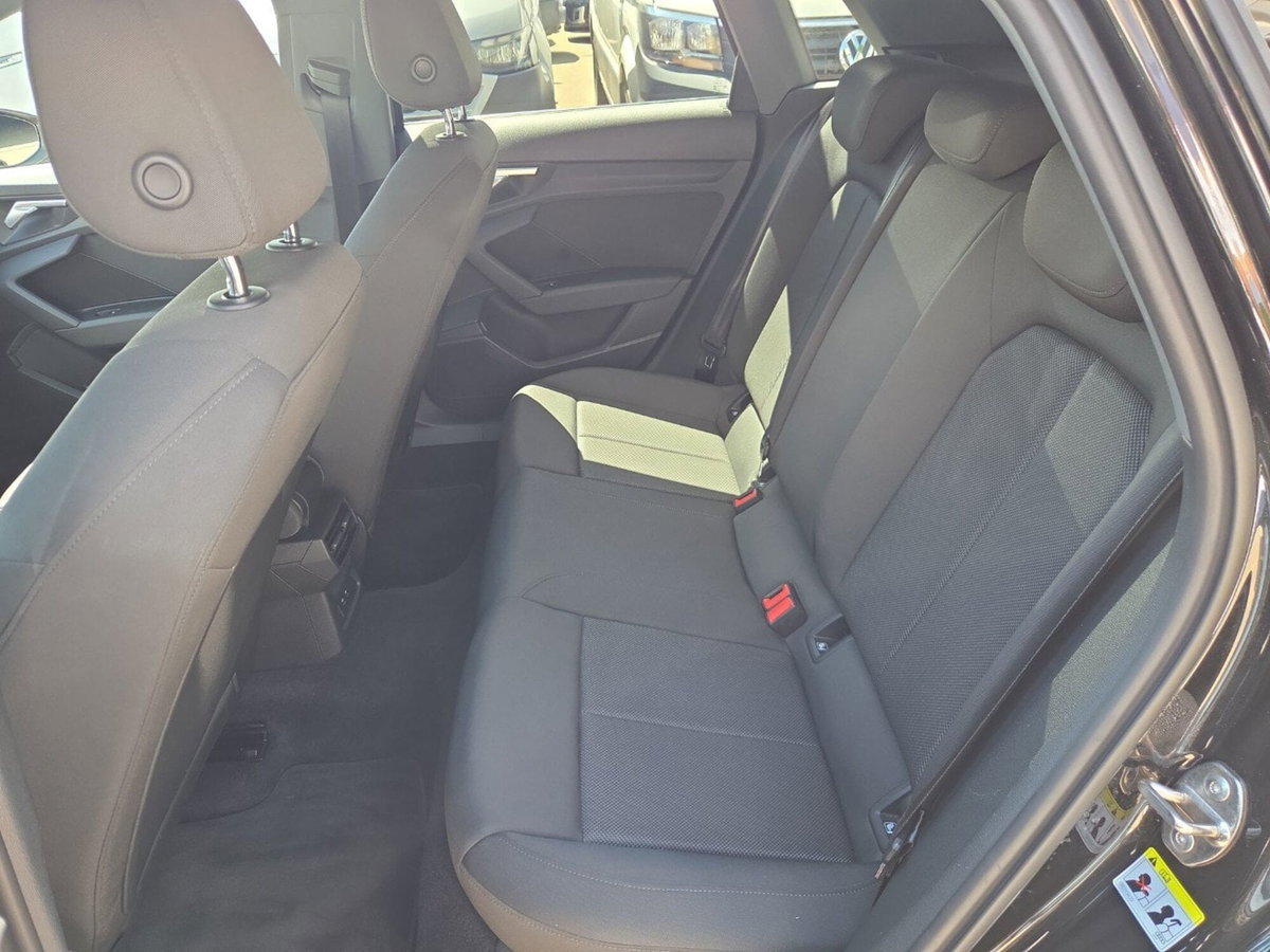 Audi A3 Sportback 35 TDI S tronic S line edition (9)