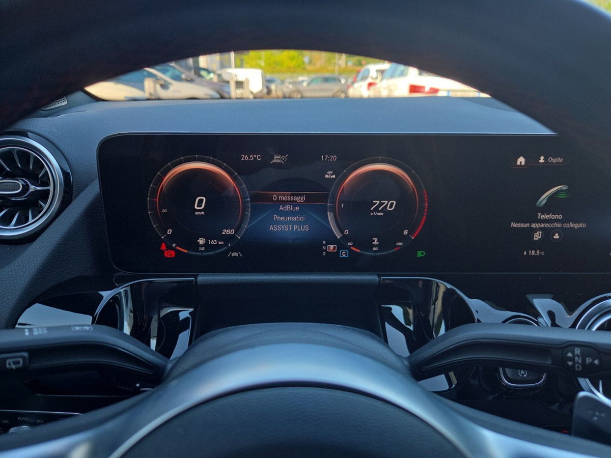 Mercedes-Benz GLA SUV 200 d AMG Line Premium Plus 4matic auto (12)