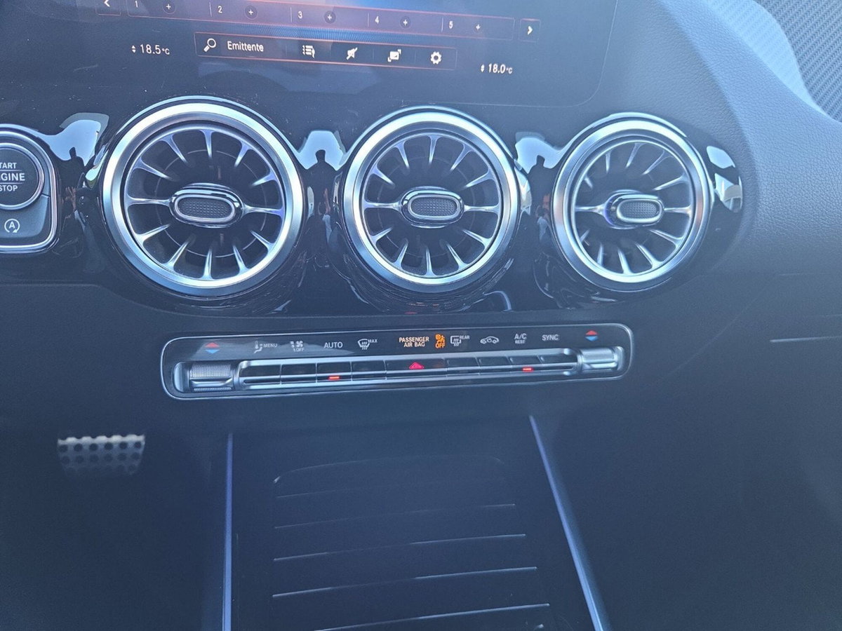 Mercedes-Benz GLA SUV 200 d AMG Line Premium Plus 4matic auto (14)