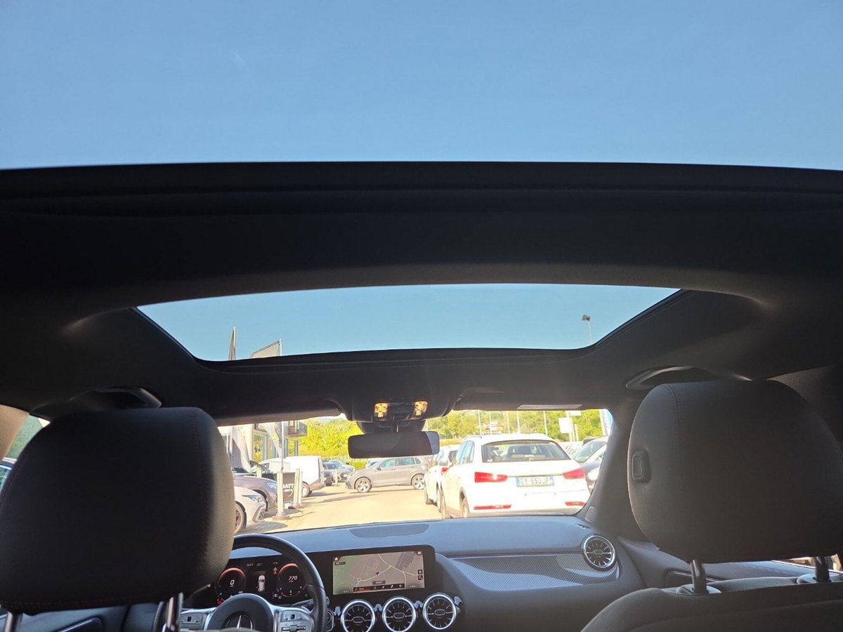 Mercedes-Benz GLA SUV 200 d AMG Line Premium Plus 4matic auto (18)