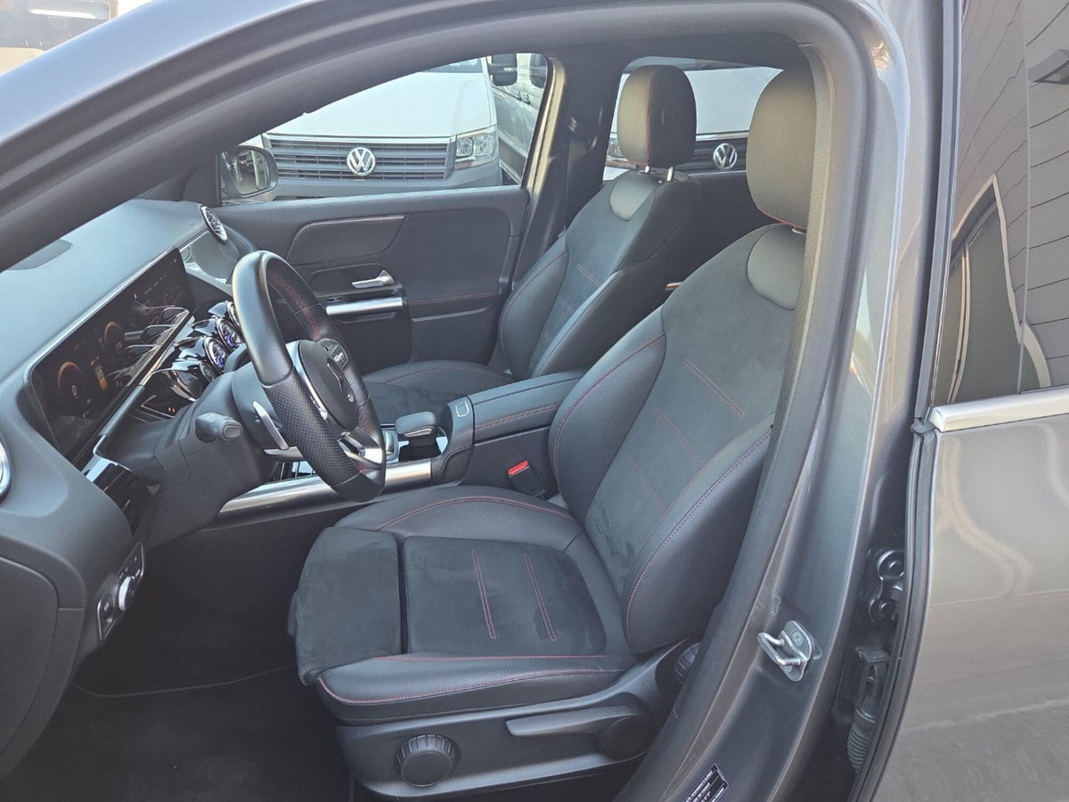 Mercedes-Benz GLA SUV 200 d AMG Line Premium Plus 4matic auto (8)