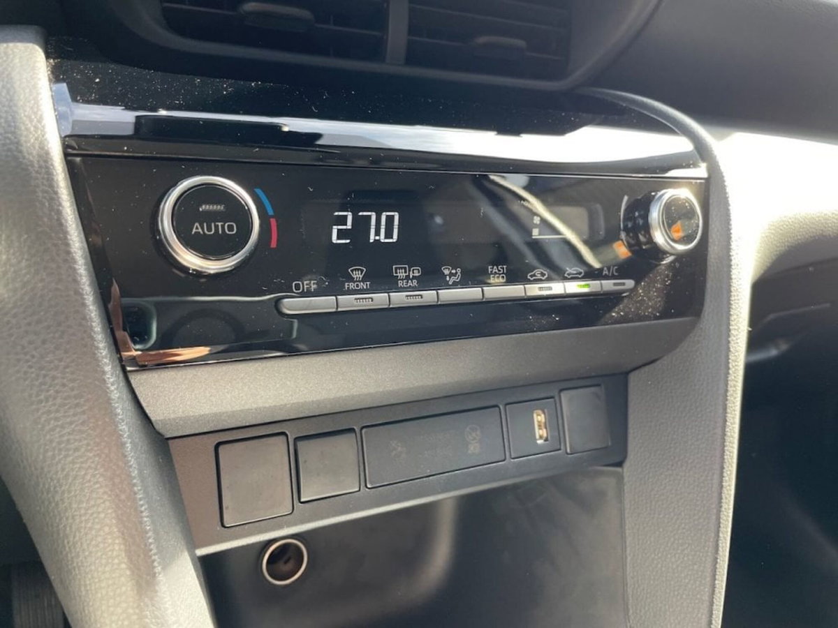 Toyota Yaris Cross 1.5 Hybrid 5p. E-CVT Active (13)