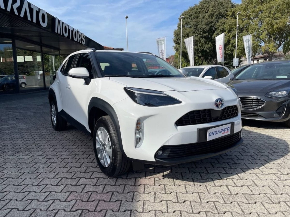 Toyota Yaris Cross 1.5 Hybrid 5p. E-CVT Active (3)