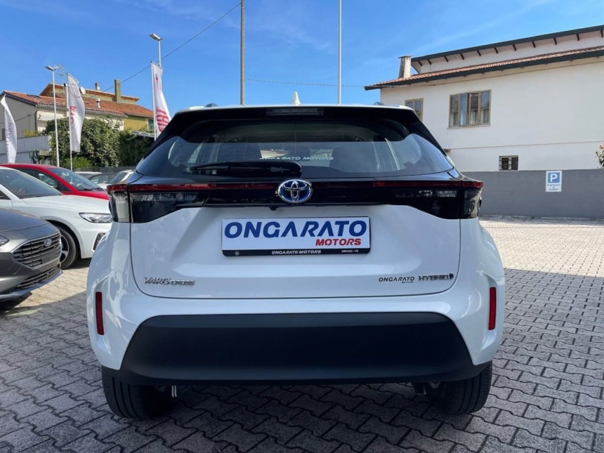 Toyota Yaris Cross 1.5 Hybrid 5p. E-CVT Active (6)