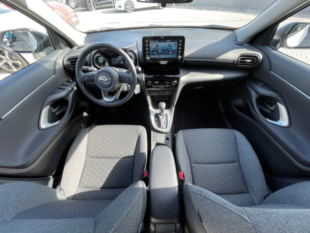 Toyota Yaris Cross 1.5 Hybrid 5p. E-CVT Active (7)