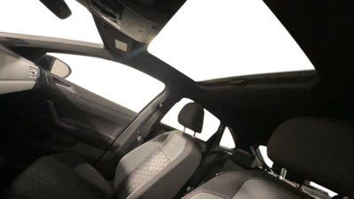 Volkswagen Taigo 1.0 tsi R-Line 115cv (6)