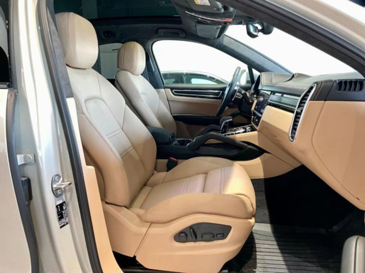 Porsche Cayenne Coupé 4.0 GTS (18)