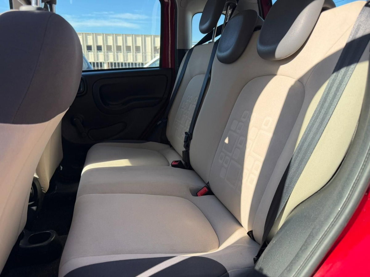 Fiat Panda 0.9 TwinAir Turbo Natural Power Lounge (11)