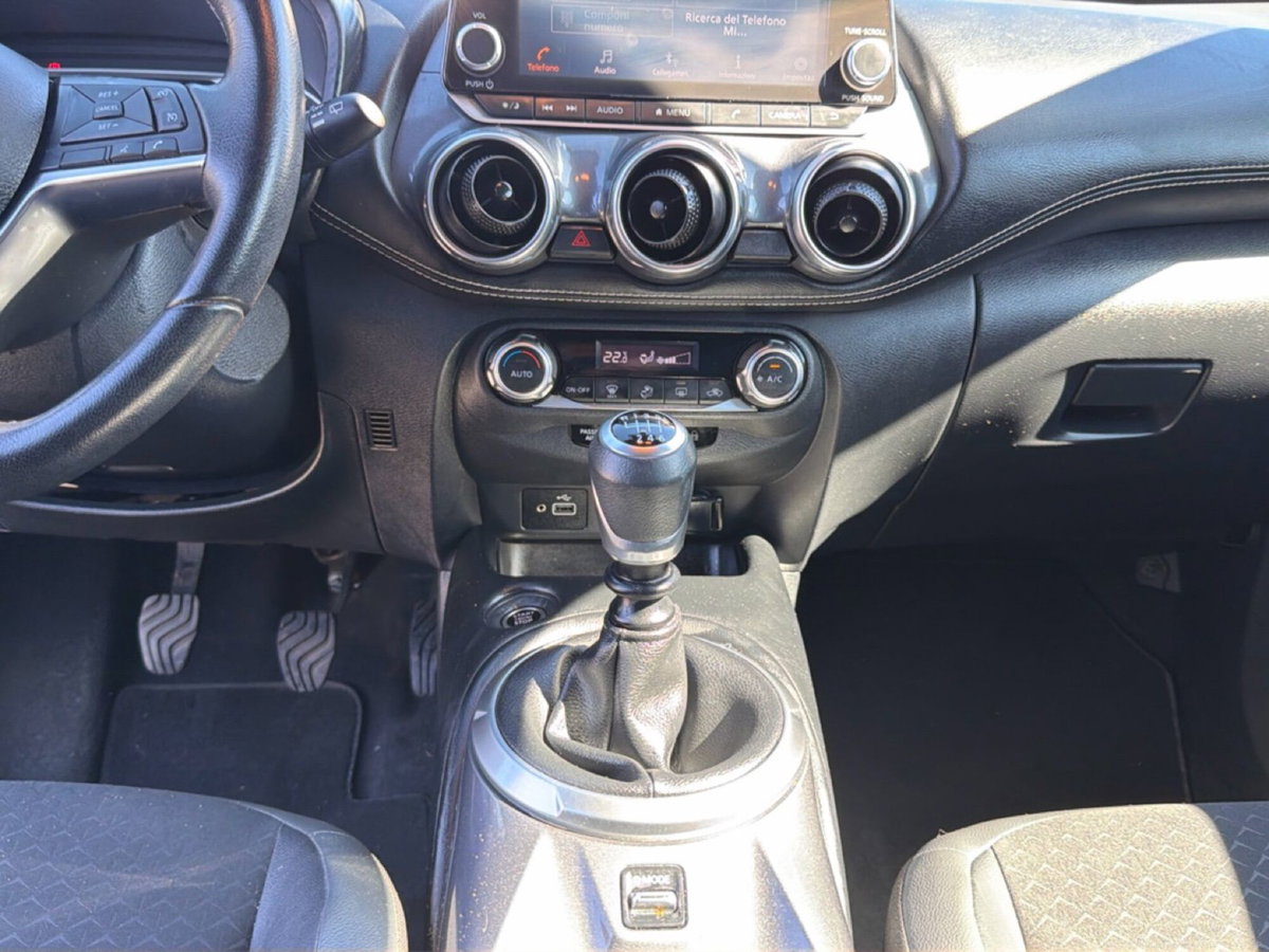 Nissan Juke 1.0 dig-t Acenta 114cv (16)