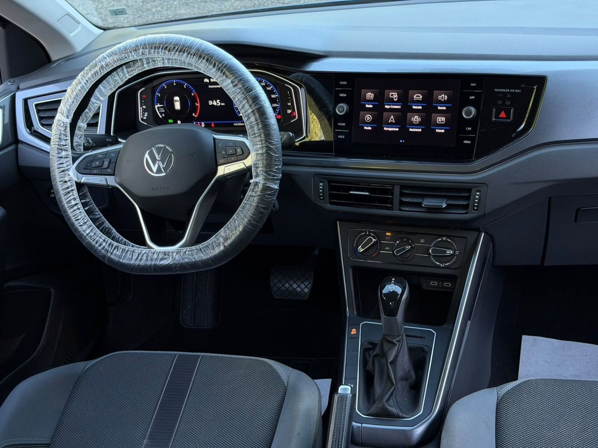 Volkswagen Polo 1.0 tsi Style 95cv dsg (6)