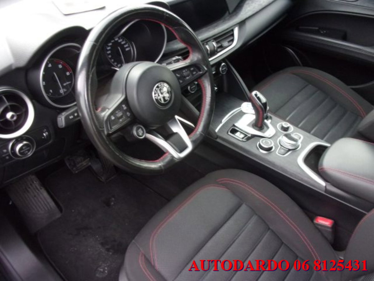 Alfa Romeo Stelvio Stelvio 2.2 Turbodiesel 160 CV AT8 RWD Super Business (12)