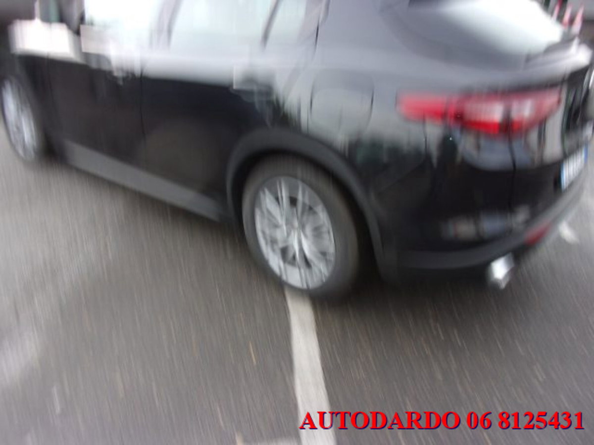 Alfa Romeo Stelvio Stelvio 2.2 Turbodiesel 160 CV AT8 RWD Super Business (8)