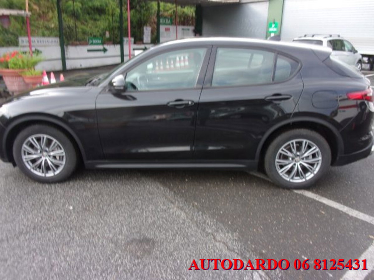 Alfa Romeo Stelvio Stelvio 2.2 Turbodiesel 160 CV AT8 RWD Super Business (9)