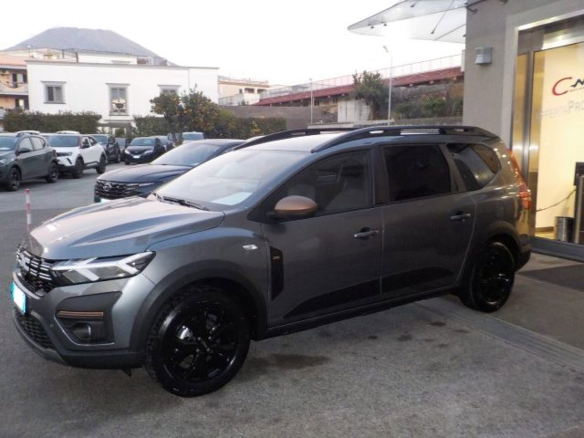 Dacia Jogger 1.2 Eco-G Expression 120cv (12)