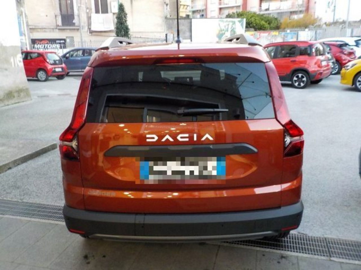 Dacia Jogger 1.2 Eco-G Expression 120cv (13)