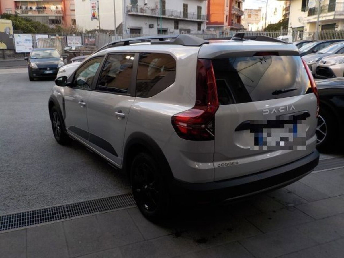 Dacia Jogger 1.2 Eco-G Expression 120cv (14)