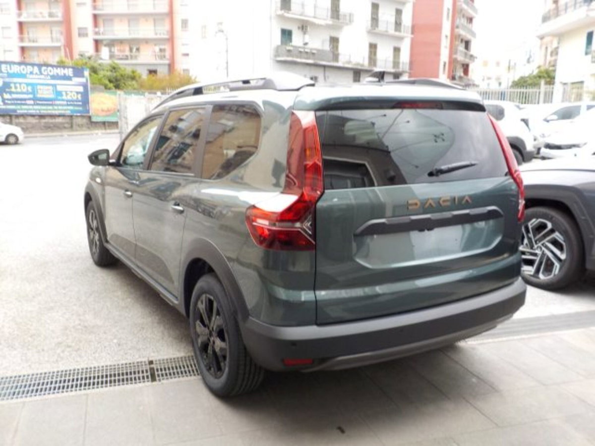 Dacia Jogger 1.2 Eco-G Expression 120cv (15)