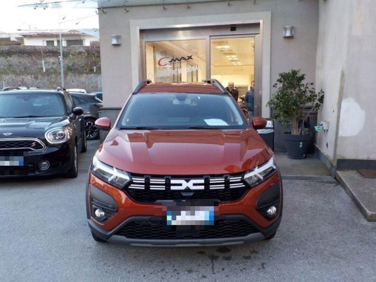Dacia Jogger 1.2 Eco-G Expression 120cv (2)