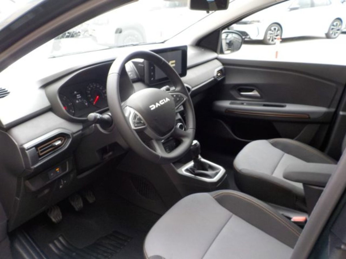 Dacia Jogger 1.2 Eco-G Expression 120cv (7)
