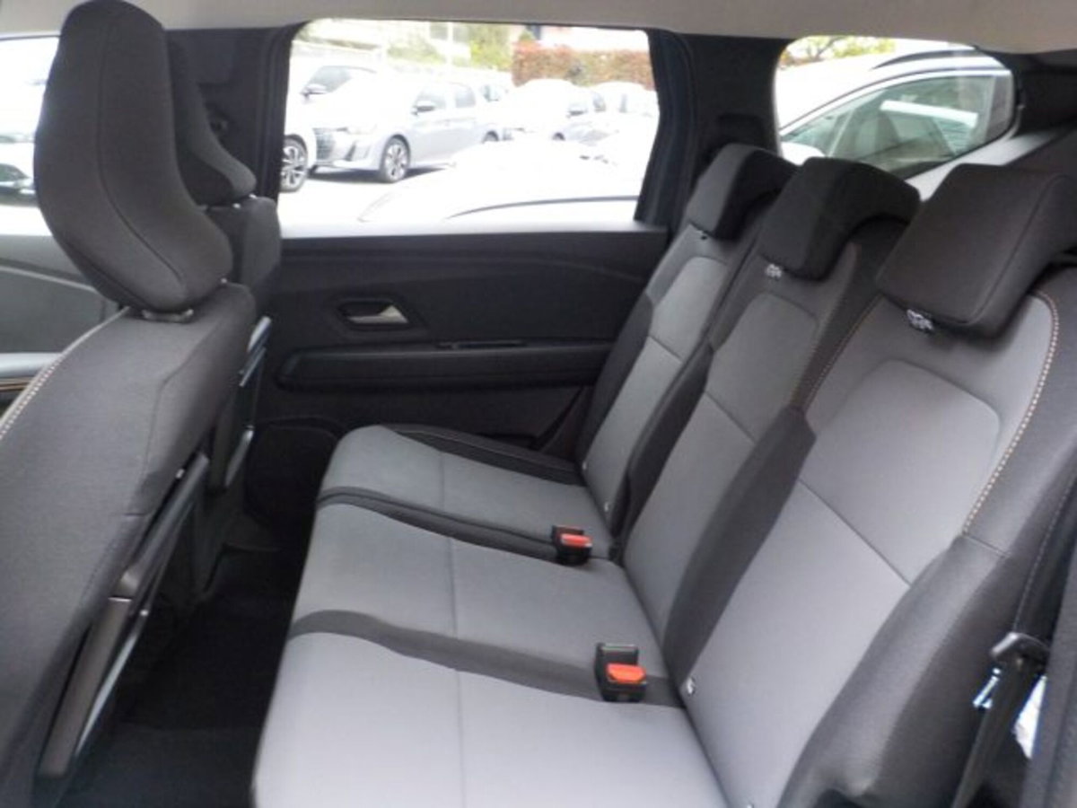 Dacia Jogger 1.2 Eco-G Expression 120cv (8)